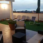 B&B Attico Del Sole 로메타밀리아